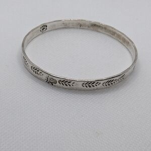 Elegant Silver Bangle Bracelet